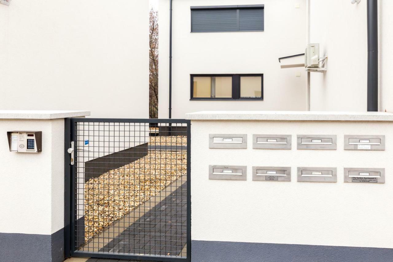 Defne Apartman デブレツェン エクステリア 写真