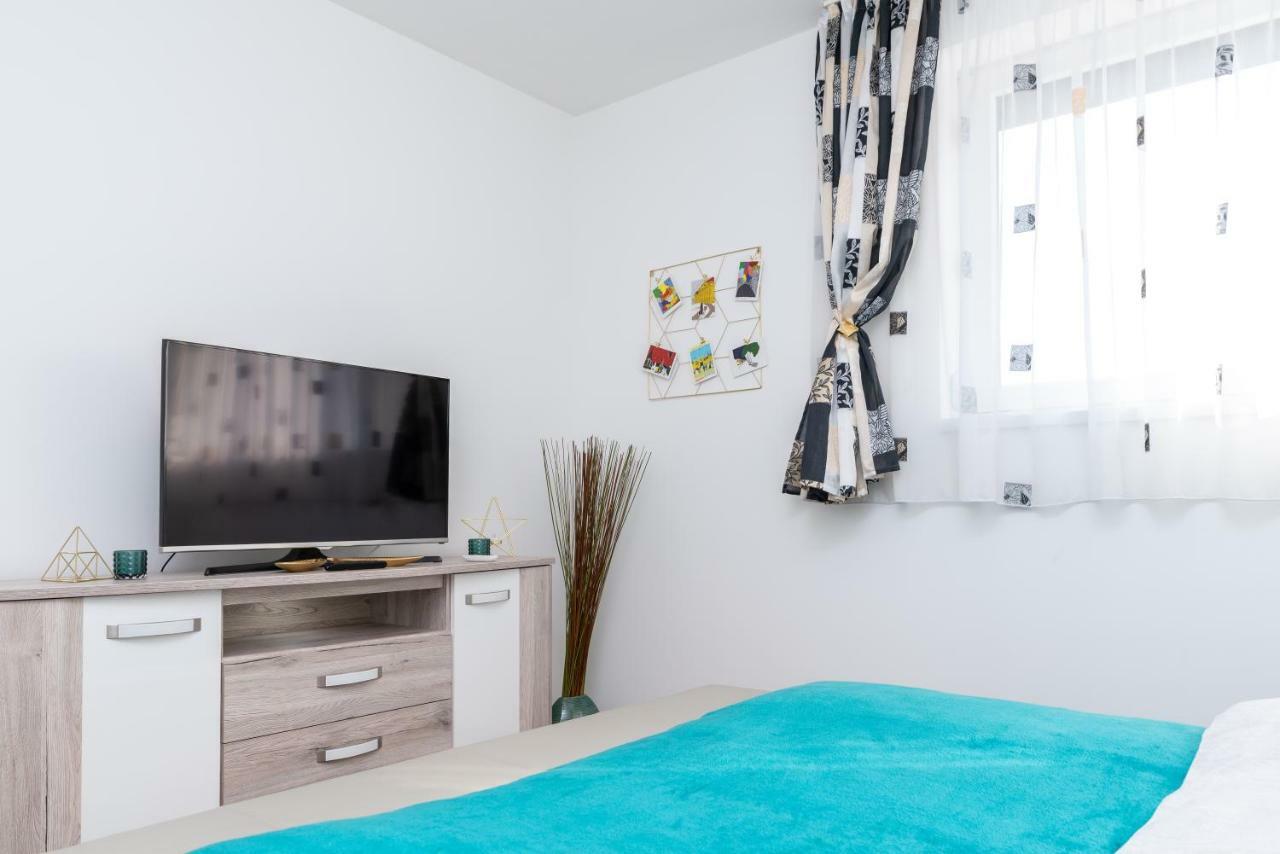 Defne Apartman デブレツェン エクステリア 写真